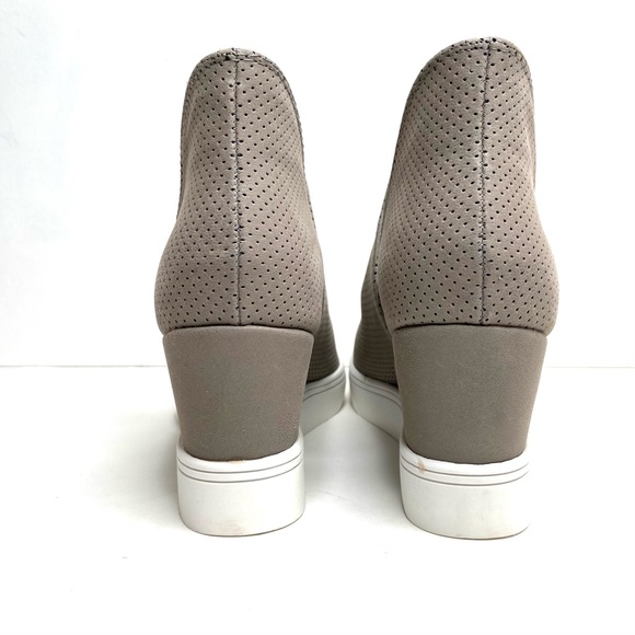 MIA Ankle Wedge Sneakers - Picture 10 of 13